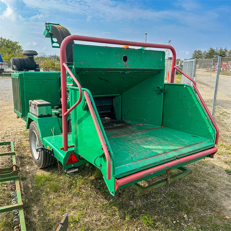 Vermeer BC1000 XL - Hakkuri: kuva Vermeer BC1000 XL - Hakkuri Vermeer BC1000 XL - Hakkuri: kuva Vermeer BC1000 XL - Hakkuri