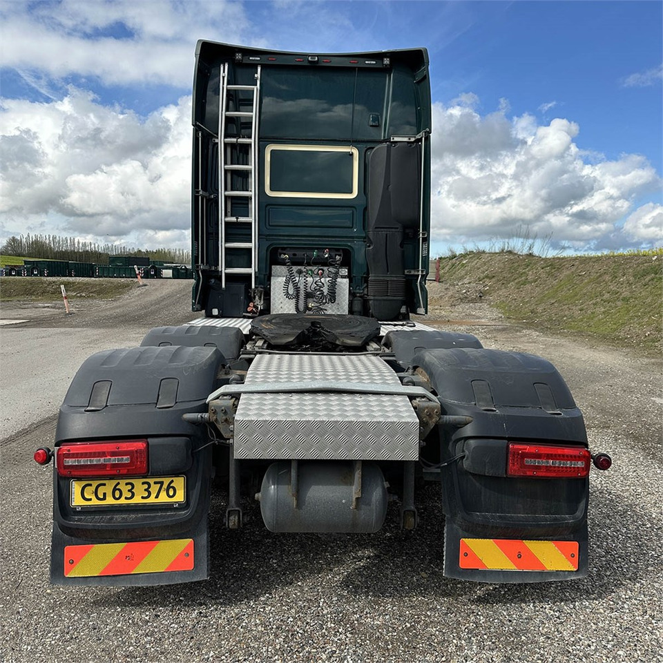 DAF XF-Serien FTR - Vetopöytäauto: kuva DAF XF-Serien FTR - Vetopöytäauto DAF XF-Serien FTR - Vetopöytäauto: kuva DAF XF-Serien FTR - Vetopöytäauto