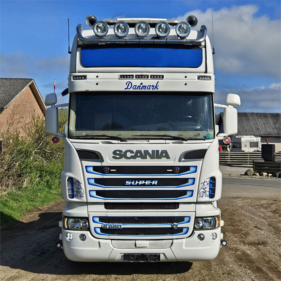 Scania R 560 LA6X2 4MNB - Vetopöytäauto: kuva Scania R 560 LA6X2 4MNB - Vetopöytäauto Scania R 560 LA6X2 4MNB - Vetopöytäauto: kuva Scania R 560 LA6X2 4MNB - Vetopöytäauto