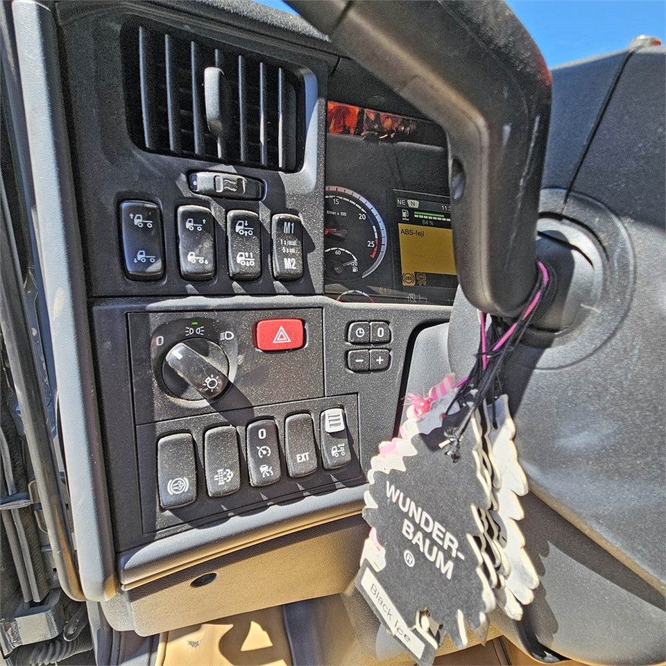Vetopöytäauto Scania V8 PGR 730: kuva Vetopöytäauto Scania V8 PGR 730