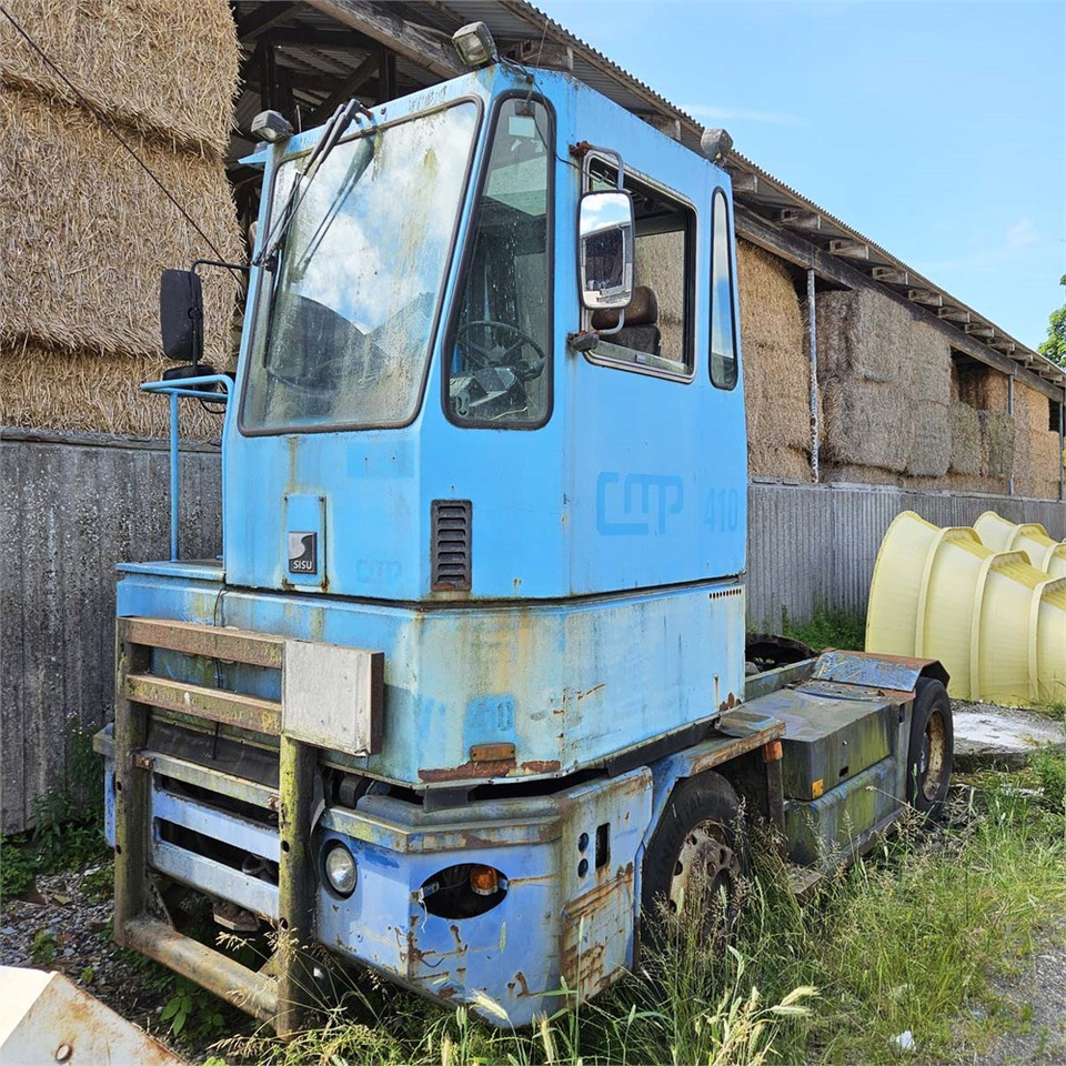Sisu TRX 181 - Vetopöytäauto: kuva Sisu TRX 181 - Vetopöytäauto Sisu TRX 181 - Vetopöytäauto: kuva Sisu TRX 181 - Vetopöytäauto