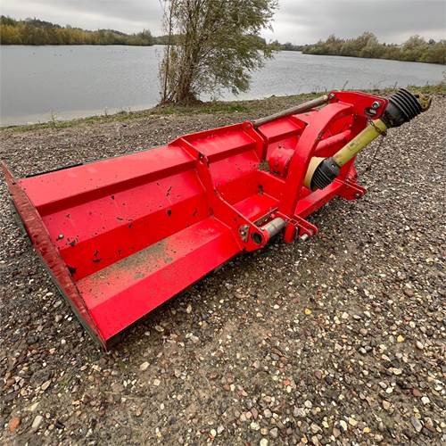 Vogel & Noot TST 300 - Heinäkone: kuva Vogel & Noot TST 300 - Heinäkone Vogel & Noot TST 300 - Heinäkone: kuva Vogel & Noot TST 300 - Heinäkone