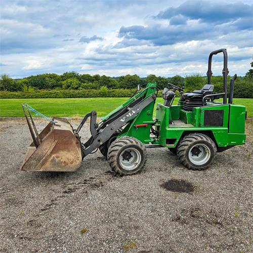 Volvo ZL302C - Pyöräkuormaaja: kuva Volvo ZL302C - Pyöräkuormaaja Volvo ZL302C - Pyöräkuormaaja: kuva Volvo ZL302C - Pyöräkuormaaja