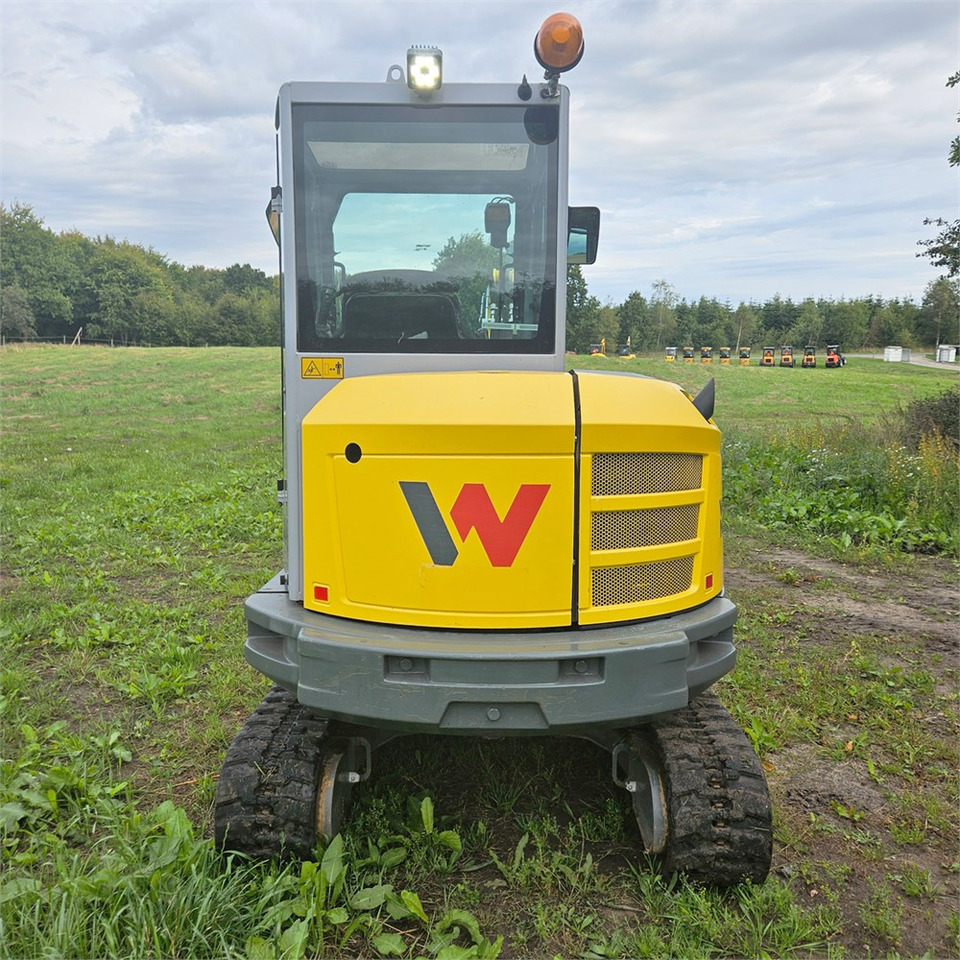 Wacker Neuson ET35 - Minikuormaaja: kuva Wacker Neuson ET35 - Minikuormaaja Wacker Neuson ET35 - Minikuormaaja: kuva Wacker Neuson ET35 - Minikuormaaja