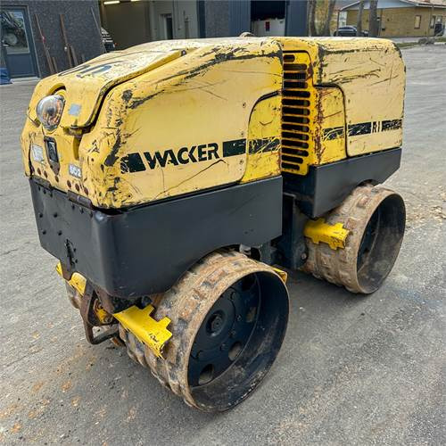 Wacker Neuson RT82 SC2 - Minijyrä: kuva Wacker Neuson RT82 SC2 - Minijyrä Wacker Neuson RT82 SC2 - Minijyrä: kuva Wacker Neuson RT82 SC2 - Minijyrä