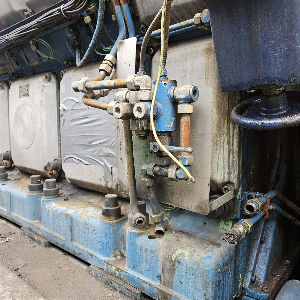 Sähkögeneraattori Wärtsilä 16V32 GD: kuva Sähkögeneraattori Wärtsilä 16V32 GD