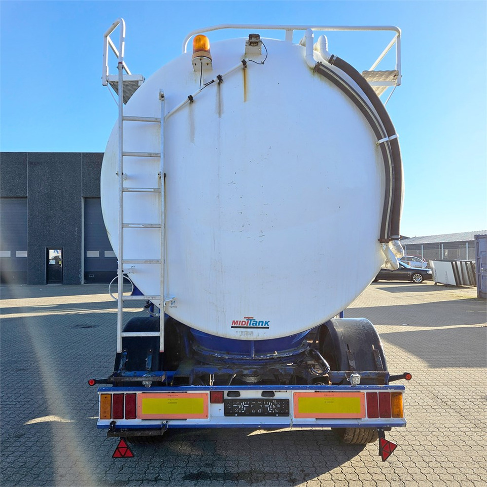 Welgro 97WSL43-32 Food tank - Säiliöpuoliperävaunu: kuva Welgro 97WSL43-32 Food tank - Säiliöpuoliperävaunu Welgro 97WSL43-32 Food tank - Säiliöpuoliperävaunu: kuva Welgro 97WSL43-32 Food tank - Säiliöpuoliperävaunu