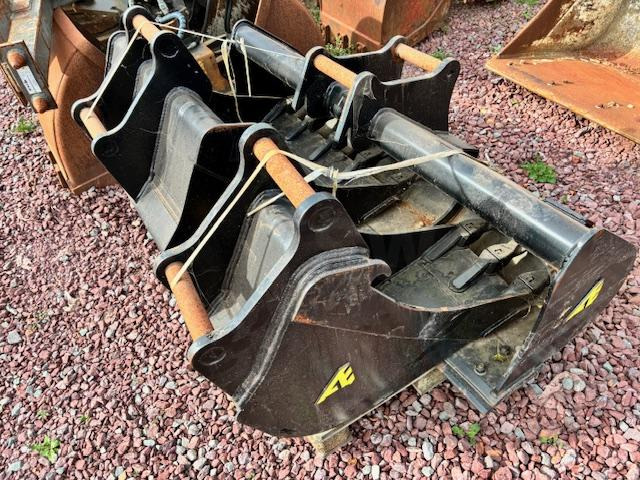 ARDEN EQUIPEMENT LOT 3 GODETS NEUFS - Kaivinkoneen kauha: kuva ARDEN EQUIPEMENT LOT 3 GODETS NEUFS - Kaivinkoneen kauha ARDEN EQUIPEMENT LOT 3 GODETS NEUFS - Kaivinkoneen kauha: kuva ARDEN EQUIPEMENT LOT 3 GODETS NEUFS - Kaivinkoneen kauha