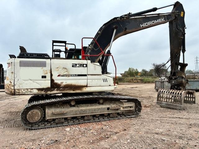 Hidromek HMK 230LC-4 - Telakaivukone: kuva Hidromek HMK 230LC-4 - Telakaivukone Hidromek HMK 230LC-4 - Telakaivukone: kuva Hidromek HMK 230LC-4 - Telakaivukone