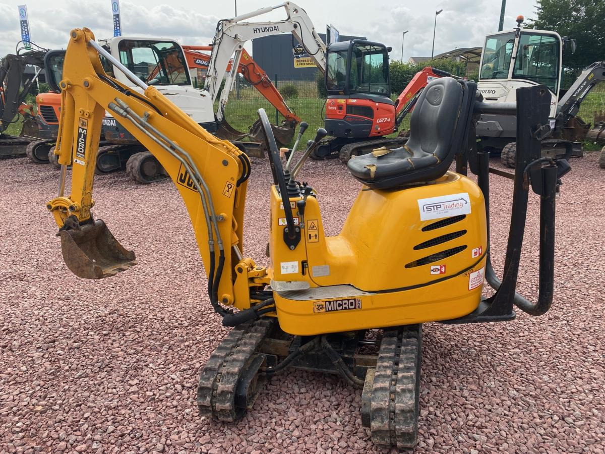 Jcb MICROPELLE 1 TONNE 8008 - Minikuormaaja: kuva Jcb MICROPELLE 1 TONNE 8008 - Minikuormaaja Jcb MICROPELLE 1 TONNE 8008 - Minikuormaaja: kuva Jcb MICROPELLE 1 TONNE 8008 - Minikuormaaja