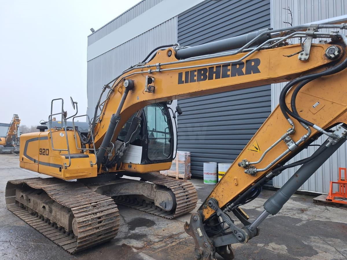 Liebherr R 920LC - Telakaivukone: kuva Liebherr R 920LC - Telakaivukone Liebherr R 920LC - Telakaivukone: kuva Liebherr R 920LC - Telakaivukone