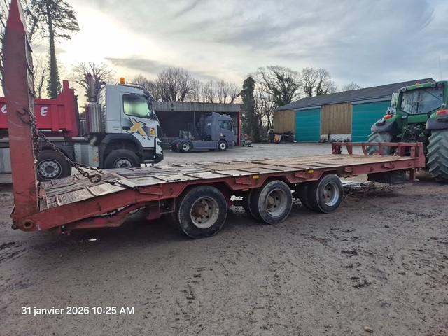 RECORD RPE 24 - Apuvaunu perävaunu: kuva RECORD RPE 24 - Apuvaunu perävaunu RECORD RPE 24 - Apuvaunu perävaunu: kuva RECORD RPE 24 - Apuvaunu perävaunu