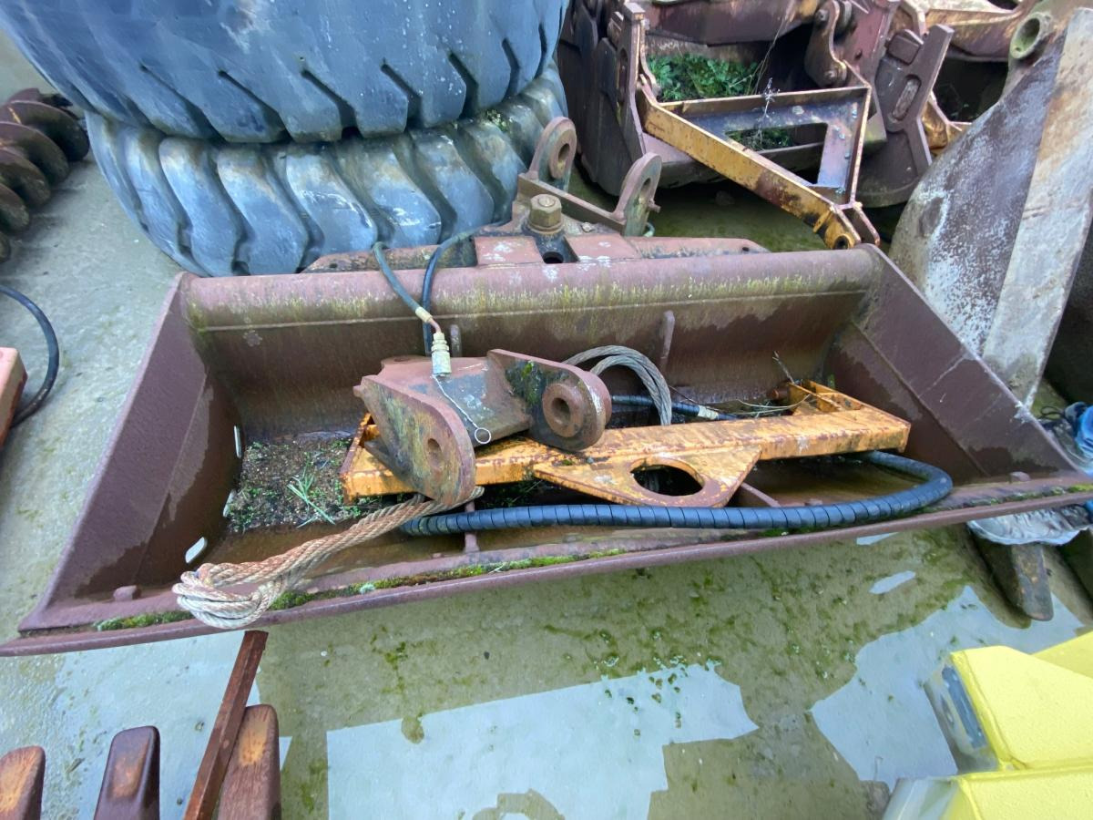 SETI CURAGE ORIENTABLE 1M80 - Kaivinkoneen kauha: kuva SETI CURAGE ORIENTABLE 1M80 - Kaivinkoneen kauha SETI CURAGE ORIENTABLE 1M80 - Kaivinkoneen kauha: kuva SETI CURAGE ORIENTABLE 1M80 - Kaivinkoneen kauha