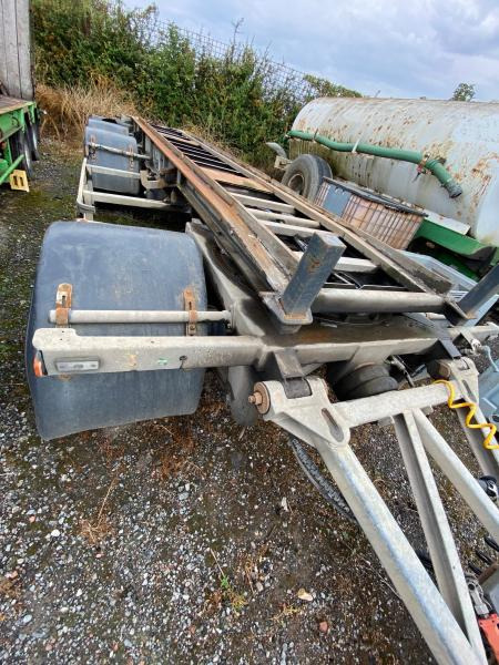 Samro 3 ESSIEUX - Konttialus/ Vaihtokuormatilat perävaunu: kuva Samro 3 ESSIEUX - Konttialus/ Vaihtokuormatilat perävaunu Samro 3 ESSIEUX - Konttialus/ Vaihtokuormatilat perävaunu: kuva Samro 3 ESSIEUX - Konttialus/ Vaihtokuormatilat perävaunu