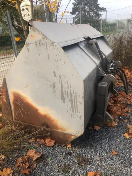 VOLVO GHD 3500 LITRES - Kuormaajan kauha - Rakennuskoneet: kuva VOLVO GHD 3500 LITRES - Kuormaajan kauha - Rakennuskoneet VOLVO GHD 3500 LITRES - Kuormaajan kauha - Rakennuskoneet: kuva VOLVO GHD 3500 LITRES - Kuormaajan kauha - Rakennuskoneet