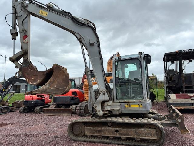 Volvo ECR 88D - Minikuormaaja: kuva Volvo ECR 88D - Minikuormaaja Volvo ECR 88D - Minikuormaaja: kuva Volvo ECR 88D - Minikuormaaja