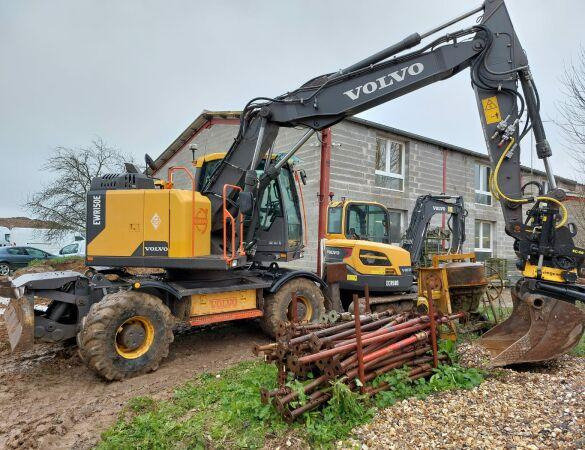 Volvo EWR150 E - Pyöräalustainen kaivinkone: kuva Volvo EWR150 E - Pyöräalustainen kaivinkone Volvo EWR150 E - Pyöräalustainen kaivinkone: kuva Volvo EWR150 E - Pyöräalustainen kaivinkone