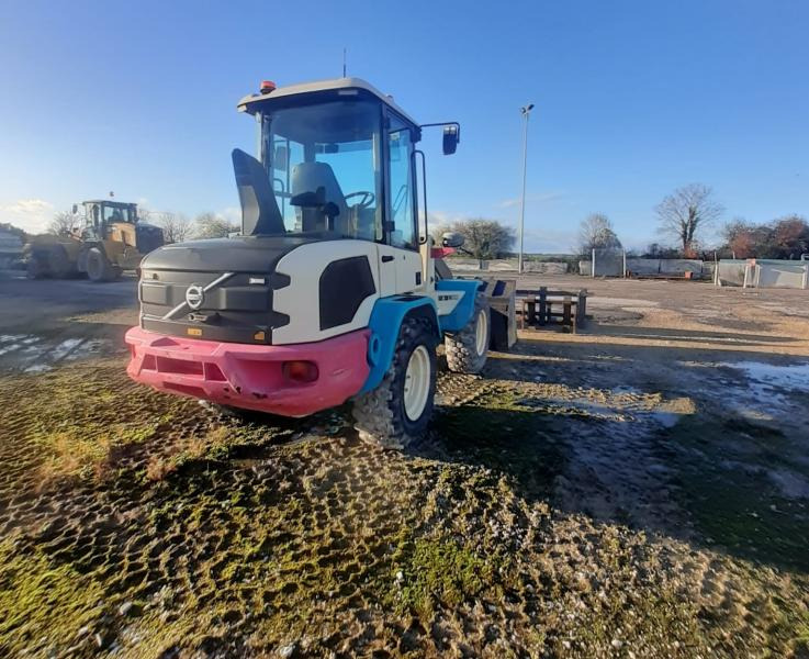 Volvo L 35G - Pyöräkuormaaja: kuva Volvo L 35G - Pyöräkuormaaja Volvo L 35G - Pyöräkuormaaja: kuva Volvo L 35G - Pyöräkuormaaja