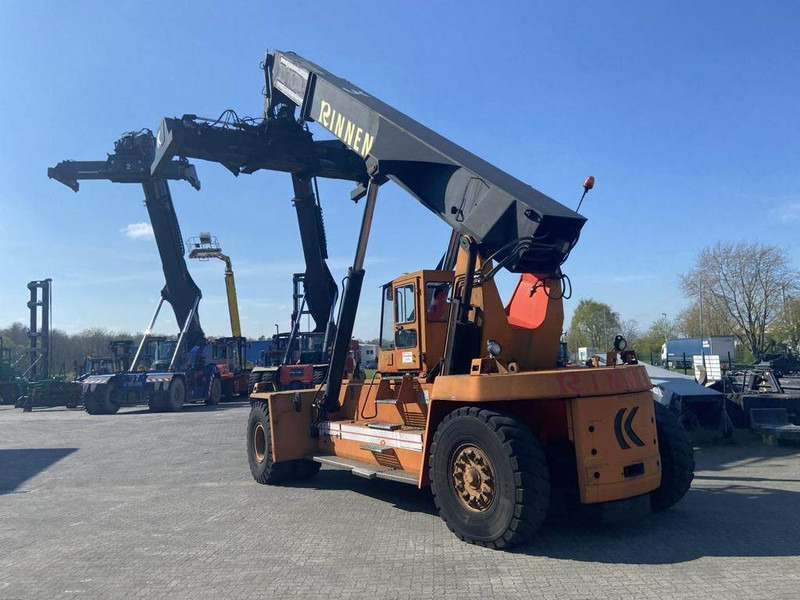Kalmar DC4160RS4 - Konttikurottajat: kuva Kalmar DC4160RS4 - Konttikurottajat Kalmar DC4160RS4 - Konttikurottajat: kuva Kalmar DC4160RS4 - Konttikurottajat