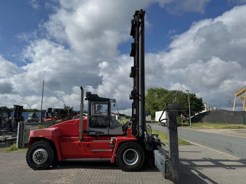 Kalmar DCE70-35E4 - Konttien käsittelylaitteet: kuva Kalmar DCE70-35E4 - Konttien käsittelylaitteet Kalmar DCE70-35E4 - Konttien käsittelylaitteet: kuva Kalmar DCE70-35E4 - Konttien käsittelylaitteet