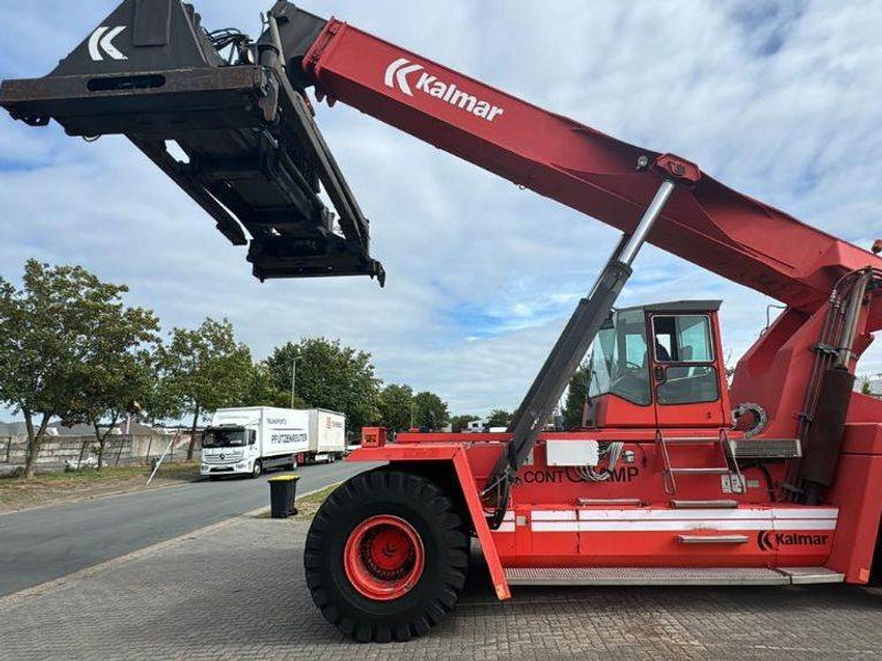 Kalmar DRD450-60C5 - Konttikurottajat: kuva Kalmar DRD450-60C5 - Konttikurottajat Kalmar DRD450-60C5 - Konttikurottajat: kuva Kalmar DRD450-60C5 - Konttikurottajat