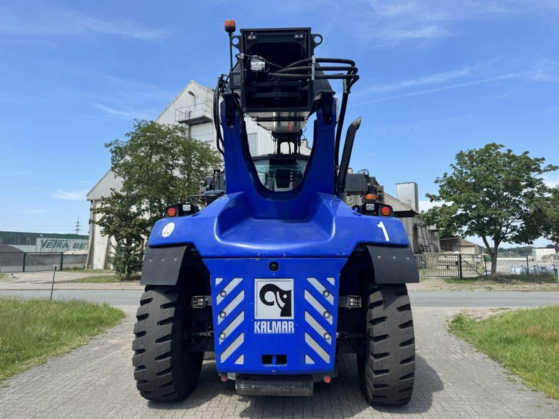 Kalmar DRG420-60S5 - Konttikurottajat: kuva Kalmar DRG420-60S5 - Konttikurottajat Kalmar DRG420-60S5 - Konttikurottajat: kuva Kalmar DRG420-60S5 - Konttikurottajat