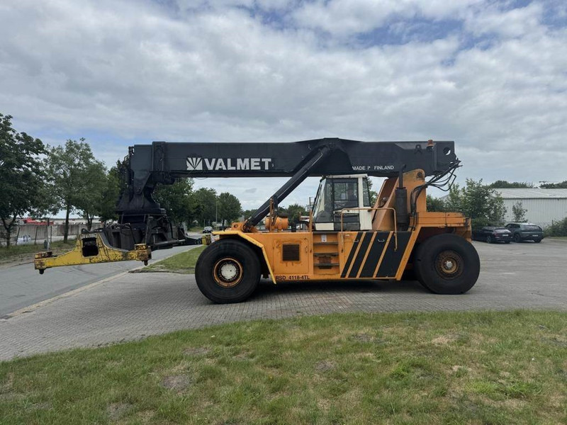 Kalmar Valmet RSD4118-4TL - Konttikurottajat: kuva Kalmar Valmet RSD4118-4TL - Konttikurottajat Kalmar Valmet RSD4118-4TL - Konttikurottajat: kuva Kalmar Valmet RSD4118-4TL - Konttikurottajat