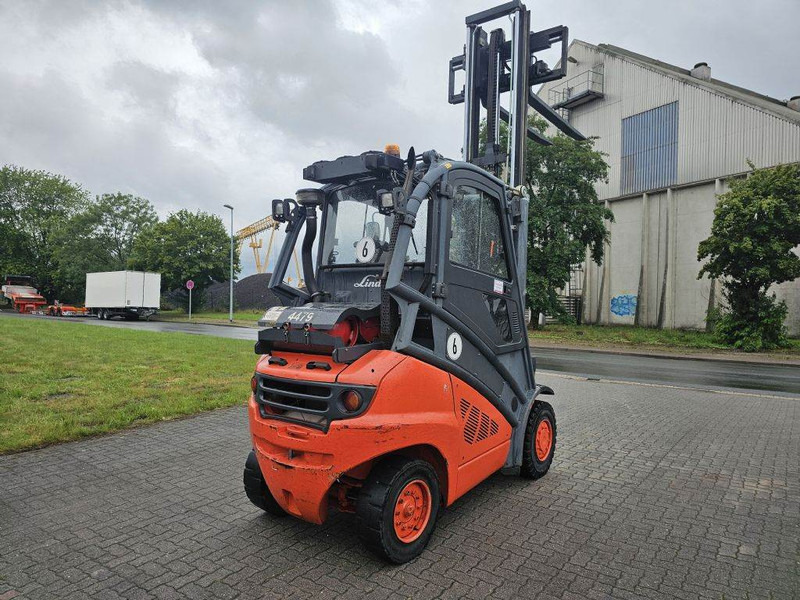 Linde H40T - Kaasutrukki: kuva Linde H40T - Kaasutrukki Linde H40T - Kaasutrukki: kuva Linde H40T - Kaasutrukki