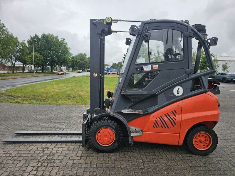 Linde H40T - Kaasutrukki: kuva Linde H40T - Kaasutrukki Linde H40T - Kaasutrukki: kuva Linde H40T - Kaasutrukki