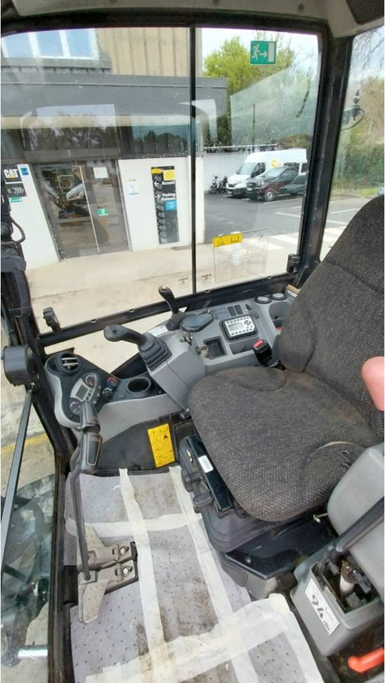 Telakaivukone BOBCAT E27: kuva Telakaivukone BOBCAT E27