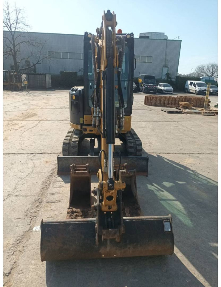 Telakaivukone CAT 302.7: kuva Telakaivukone CAT 302.7