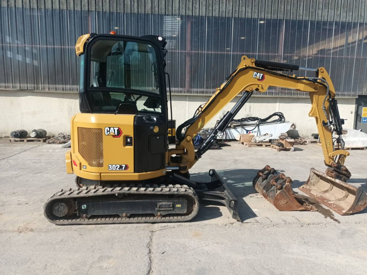 Telakaivukone CAT 302.7: kuva Telakaivukone CAT 302.7