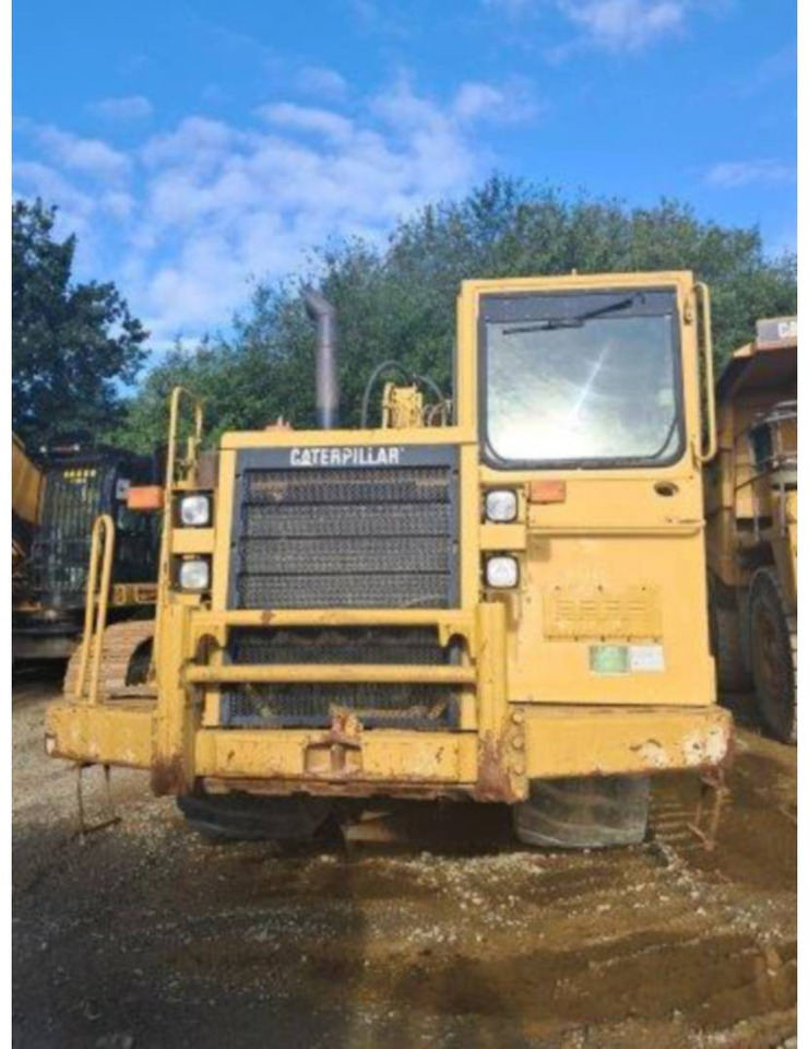 CAT 621F - Kaavinvaunu: kuva CAT 621F - Kaavinvaunu CAT 621F - Kaavinvaunu: kuva CAT 621F - Kaavinvaunu