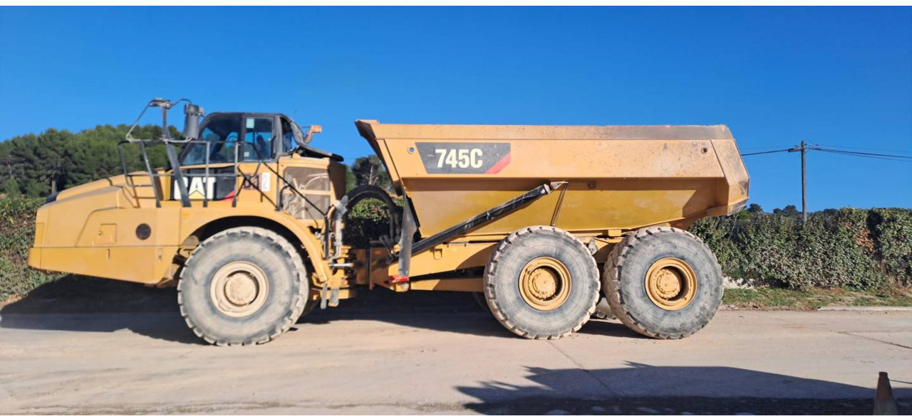 Nivelkippiauto CAT 745 C: kuva Nivelkippiauto CAT 745 C