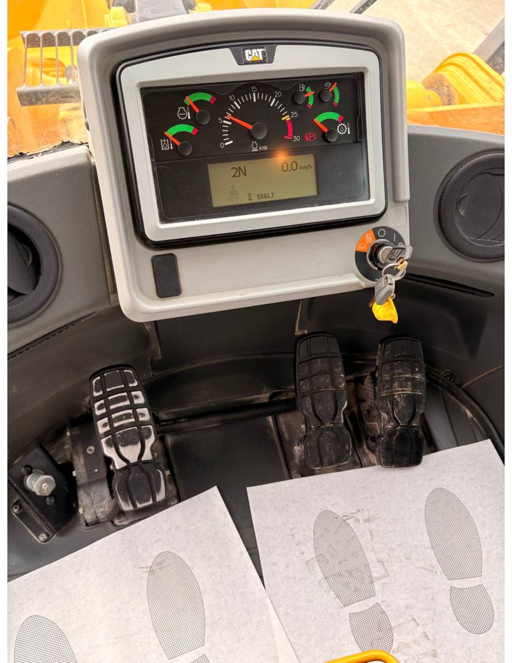 CAT 972M - Pyöräkuormaaja: kuva CAT 972M - Pyöräkuormaaja CAT 972M - Pyöräkuormaaja: kuva CAT 972M - Pyöräkuormaaja