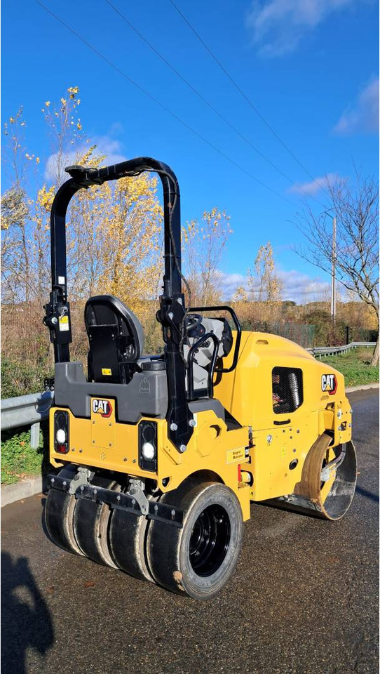 CAT CC2.7GC - Tiivistyskone: kuva CAT CC2.7GC - Tiivistyskone CAT CC2.7GC - Tiivistyskone: kuva CAT CC2.7GC - Tiivistyskone