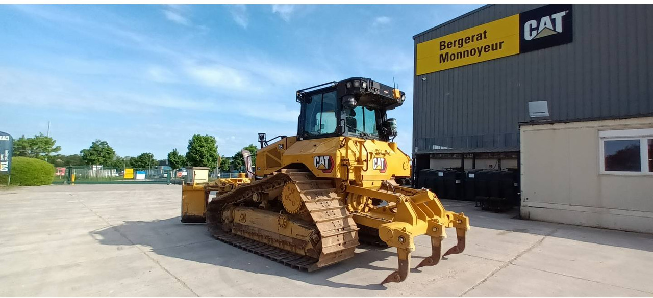 CAT D5 - Puskutraktori: kuva CAT D5 - Puskutraktori CAT D5 - Puskutraktori: kuva CAT D5 - Puskutraktori
