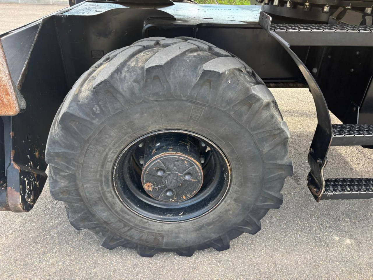 Pyöräalustainen kaivinkone CAT M318F IVC: kuva Pyöräalustainen kaivinkone CAT M318F IVC