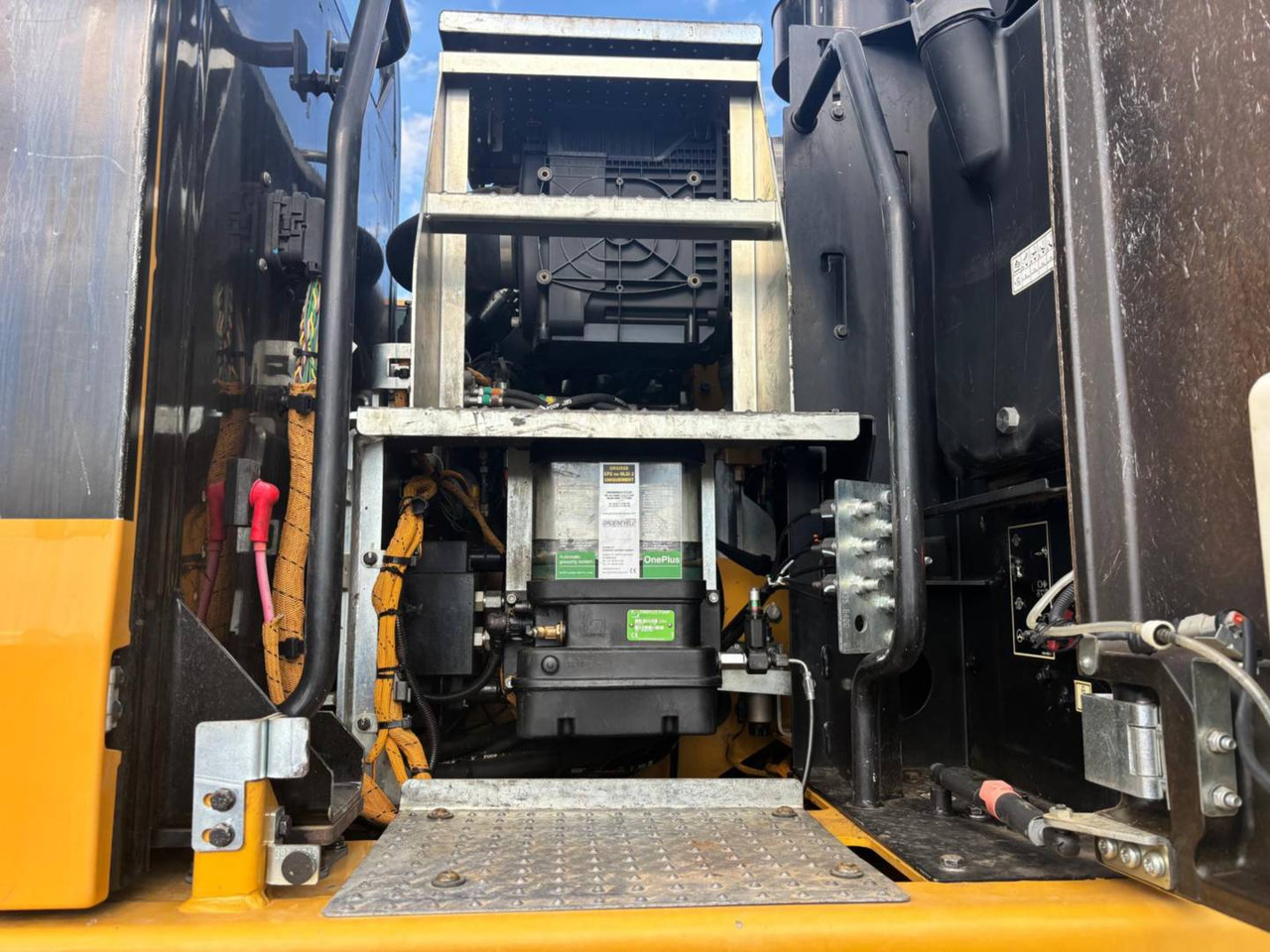 Pyöräalustainen kaivinkone CAT M318F IVC: kuva Pyöräalustainen kaivinkone CAT M318F IVC