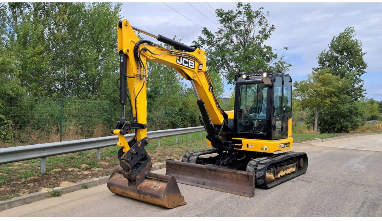 JCB 85Z-1 - Telakaivukone: kuva JCB 85Z-1 - Telakaivukone JCB 85Z-1 - Telakaivukone: kuva JCB 85Z-1 - Telakaivukone