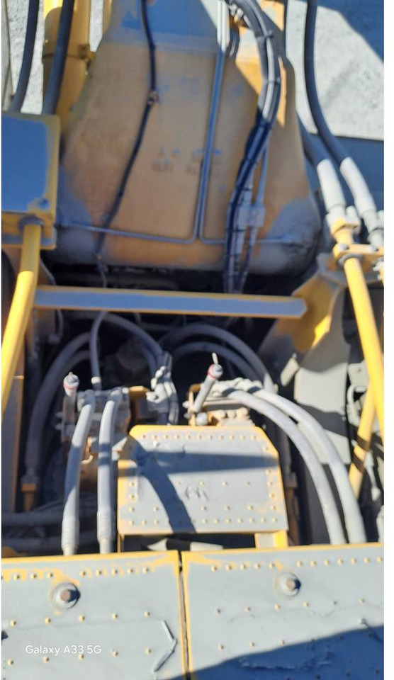 Telakaivukone KOMATSU PC700LC: kuva Telakaivukone KOMATSU PC700LC