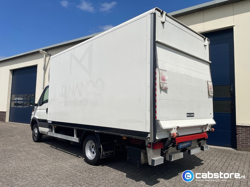 Iveco 40C12 Daily 4x2 Bakwagen Euro 3 - Bouwjaar 2003 - APK tot 10-05-2026 -Handgeschakelde versnellingsbak - Jakeluauto: kuva Iveco 40C12 Daily 4x2 Bakwagen Euro 3 - Bouwjaar 2003 - APK tot 10-05-2026 -Handgeschakelde versnellingsbak - Jakeluauto Iveco 40C12 Daily 4x2 Bakwagen Euro 3 - Bouwjaar 2003 - APK tot 10-05-2026 -Handgeschakelde versnellingsbak - Jakeluauto: kuva Iveco 40C12 Daily 4x2 Bakwagen Euro 3 - Bouwjaar 2003 - APK tot 10-05-2026 -Handgeschakelde versnellingsbak - Jakeluauto