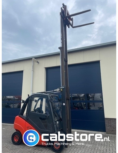 Linde H25D Forklift - Heftruck - Bouwjaar 2011 - Roterende vorkenklem - Freelift - Lifthoogte 480 cm - Dieseltrukki: kuva Linde H25D Forklift - Heftruck - Bouwjaar 2011 - Roterende vorkenklem - Freelift - Lifthoogte 480 cm - Dieseltrukki Linde H25D Forklift - Heftruck - Bouwjaar 2011 - Roterende vorkenklem - Freelift - Lifthoogte 480 cm - Dieseltrukki: kuva Linde H25D Forklift - Heftruck - Bouwjaar 2011 - Roterende vorkenklem - Freelift - Lifthoogte 480 cm - Dieseltrukki