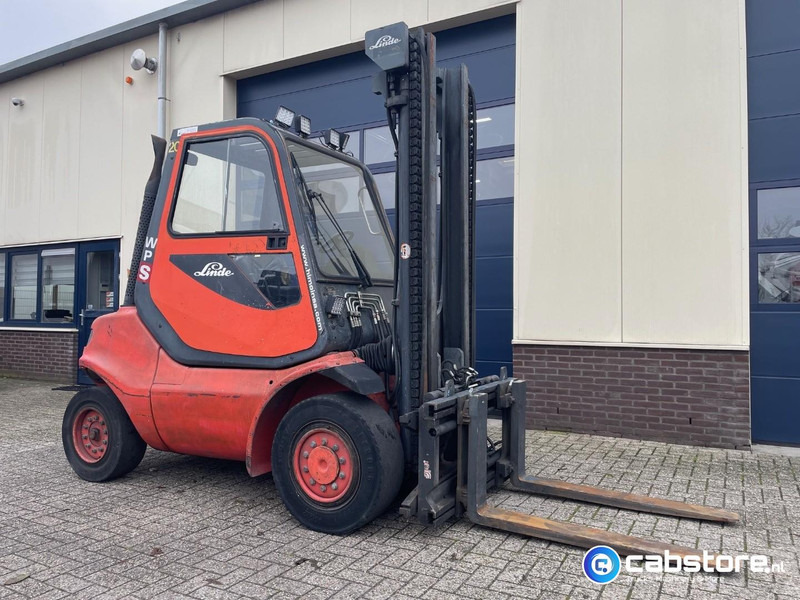 Linde H45D Bouwjaar 2002 - Draaiuren 15.485 - Side Shift - Vorkverstelling - Half gesloten cabine - 4500 kg - Dieseltrukki: kuva Linde H45D Bouwjaar 2002 - Draaiuren 15.485 - Side Shift - Vorkverstelling - Half gesloten cabine - 4500 kg - Dieseltrukki Linde H45D Bouwjaar 2002 - Draaiuren 15.485 - Side Shift - Vorkverstelling - Half gesloten cabine - 4500 kg - Dieseltrukki: kuva Linde H45D Bouwjaar 2002 - Draaiuren 15.485 - Side Shift - Vorkverstelling - Half gesloten cabine - 4500 kg - Dieseltrukki