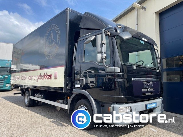 MAN TGL 8.180 4X2 BB Euro 5 - Handgeschakelde versnellingsbak - Laadklep - Bouwjaar 2010 - 3 zitplaatsen - Umpikori kuorma-auto: kuva MAN TGL 8.180 4X2 BB Euro 5 - Handgeschakelde versnellingsbak - Laadklep - Bouwjaar 2010 - 3 zitplaatsen - Umpikori kuorma-auto MAN TGL 8.180 4X2 BB Euro 5 - Handgeschakelde versnellingsbak - Laadklep - Bouwjaar 2010 - 3 zitplaatsen - Umpikori kuorma-auto: kuva MAN TGL 8.180 4X2 BB Euro 5 - Handgeschakelde versnellingsbak - Laadklep - Bouwjaar 2010 - 3 zitplaatsen - Umpikori kuorma-auto
