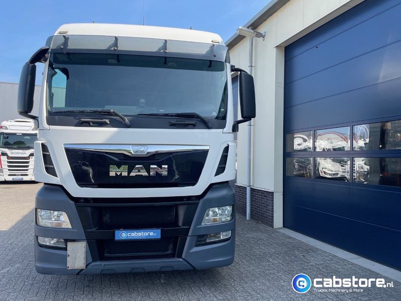MAN TGX 18.440 4x2 BLS Euro 6 - XLX cabine - Bouwjaar 2014 - Smart Tacho - 2x Dieseltanks - Very good tyres - Vetopöytäauto: kuva MAN TGX 18.440 4x2 BLS Euro 6 - XLX cabine - Bouwjaar 2014 - Smart Tacho - 2x Dieseltanks - Very good tyres - Vetopöytäauto MAN TGX 18.440 4x2 BLS Euro 6 - XLX cabine - Bouwjaar 2014 - Smart Tacho - 2x Dieseltanks - Very good tyres - Vetopöytäauto: kuva MAN TGX 18.440 4x2 BLS Euro 6 - XLX cabine - Bouwjaar 2014 - Smart Tacho - 2x Dieseltanks - Very good tyres - Vetopöytäauto