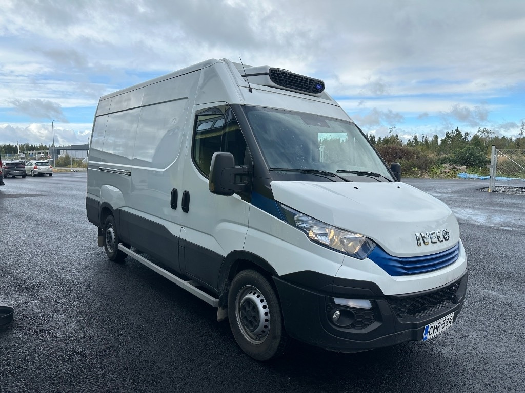 Iveco 35S14N Kylmäkone - Pakettiauto: kuva Iveco 35S14N Kylmäkone - Pakettiauto Iveco 35S14N Kylmäkone - Pakettiauto: kuva Iveco 35S14N Kylmäkone - Pakettiauto