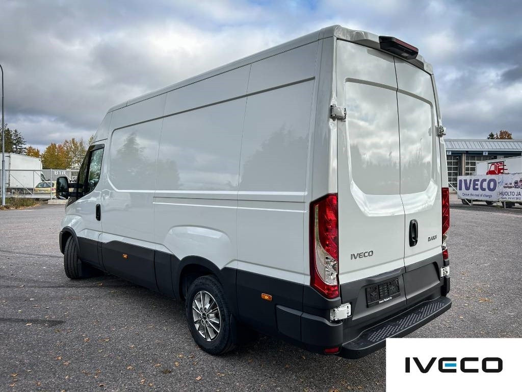 Iveco Daily 35S16A8V 12m3 - Pakettiauto: kuva Iveco Daily 35S16A8V 12m3 - Pakettiauto Iveco Daily 35S16A8V 12m3 - Pakettiauto: kuva Iveco Daily 35S16A8V 12m3 - Pakettiauto