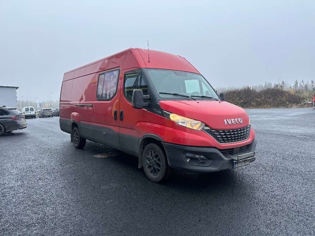 Iveco Daily 35S18A8 16m3 - Pakettiauto: kuva Iveco Daily 35S18A8 16m3 - Pakettiauto Iveco Daily 35S18A8 16m3 - Pakettiauto: kuva Iveco Daily 35S18A8 16m3 - Pakettiauto