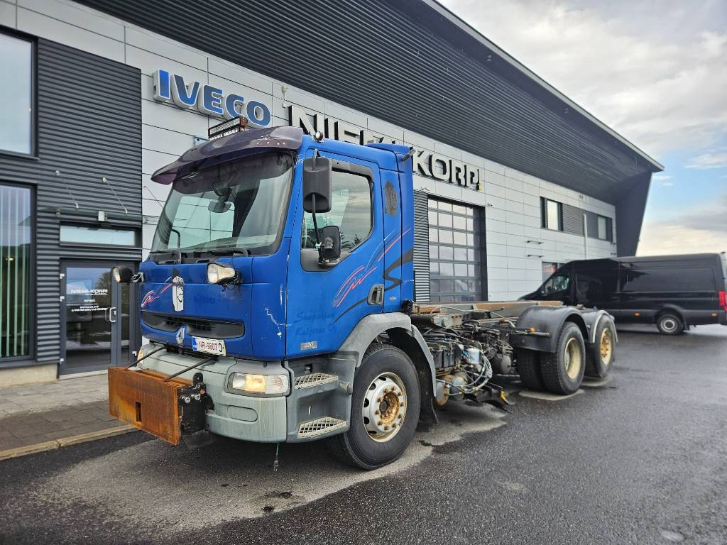 Renault Premium 320 tienhoitoauto - Kuorma-auto alusta: kuva Renault Premium 320 tienhoitoauto - Kuorma-auto alusta Renault Premium 320 tienhoitoauto - Kuorma-auto alusta: kuva Renault Premium 320 tienhoitoauto - Kuorma-auto alusta
